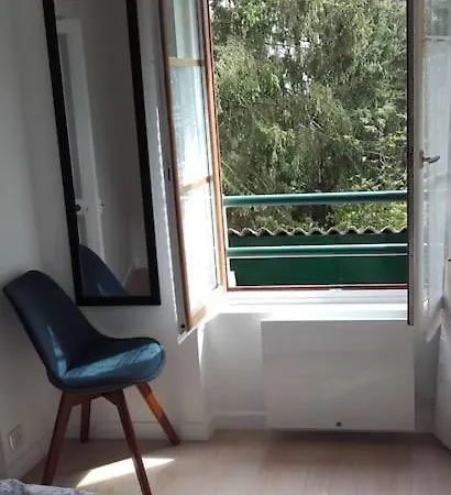 Apartamento Sejour Confortable Et Tranquille Vers Versailles Bougival